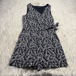 LOFT Women's 2 Black White Leaf Print Romper Playsuit Resort Beach Vacation Boho